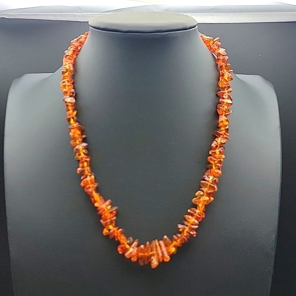 Natural Baltic Amber Chip 17.3" Necklace Barrel Closure Cognac Bead Beaded UV